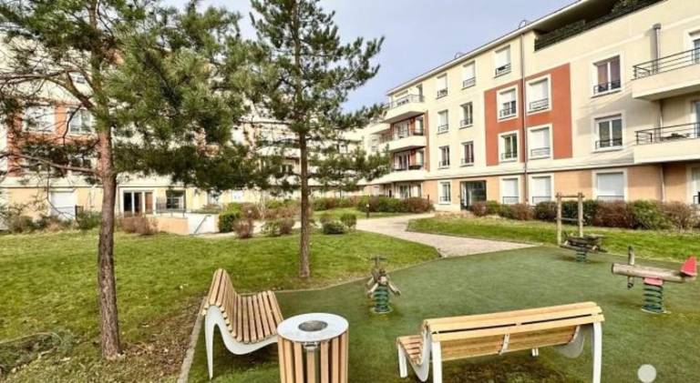 Chambre chez raissa, pieces communes partagees 2 in Montigny-le-Bretonneux