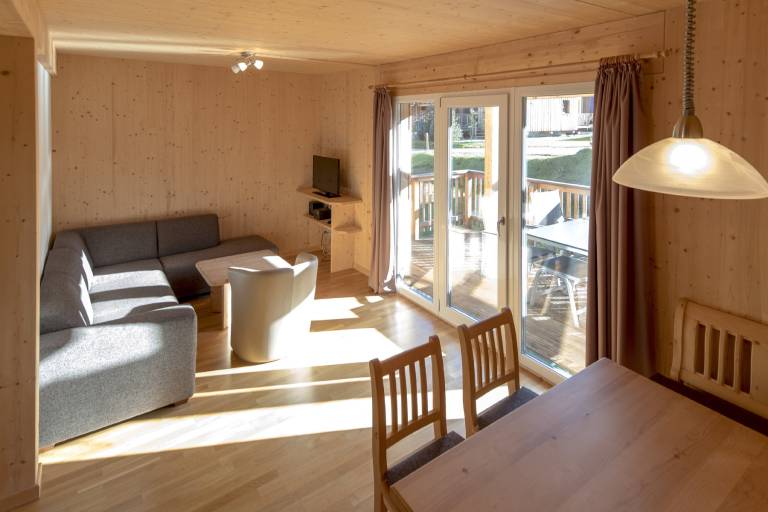 Chalet 9 mit 2 Schlafzimmern & IR Sauna