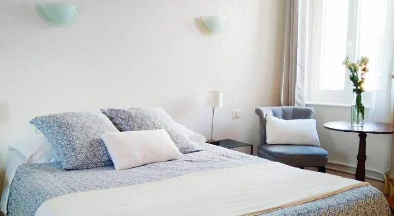 Vacation home with 3 rooms for 6 persons in Vichy