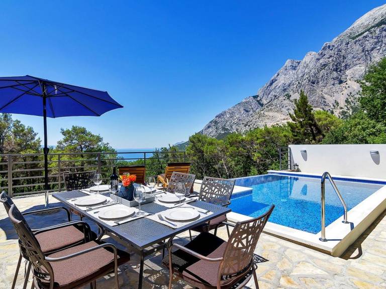 Ferienhaus in Bast, Baška Voda für max. 6 Personen Ferienhaus in Bast, Baška Voda für max. 6 Personen