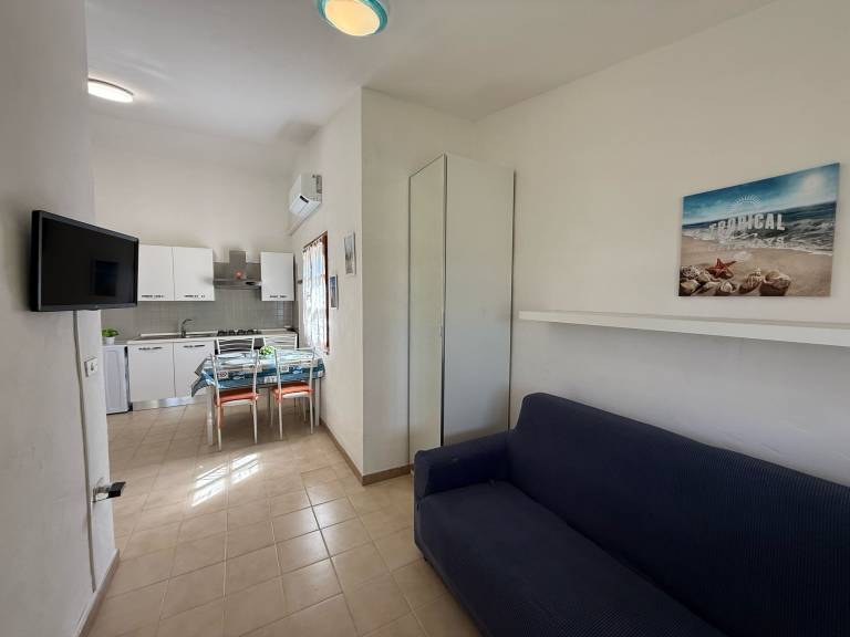 Apartment 'Casa Bougainville Cala D'Ambra' with Sea View, Wi-Fi & Air Conditioning — photo 4