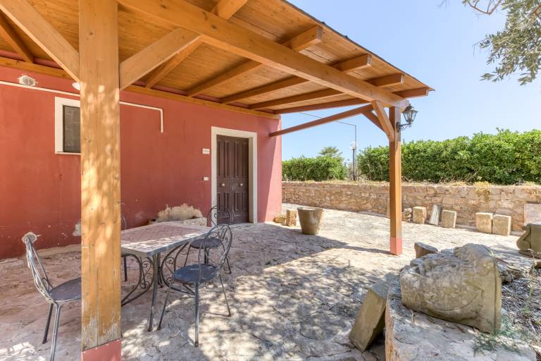 Apartment 'Le Colonie - Casa Padronale' with Private Terrace and Shared Garden in Morciano di Leuca