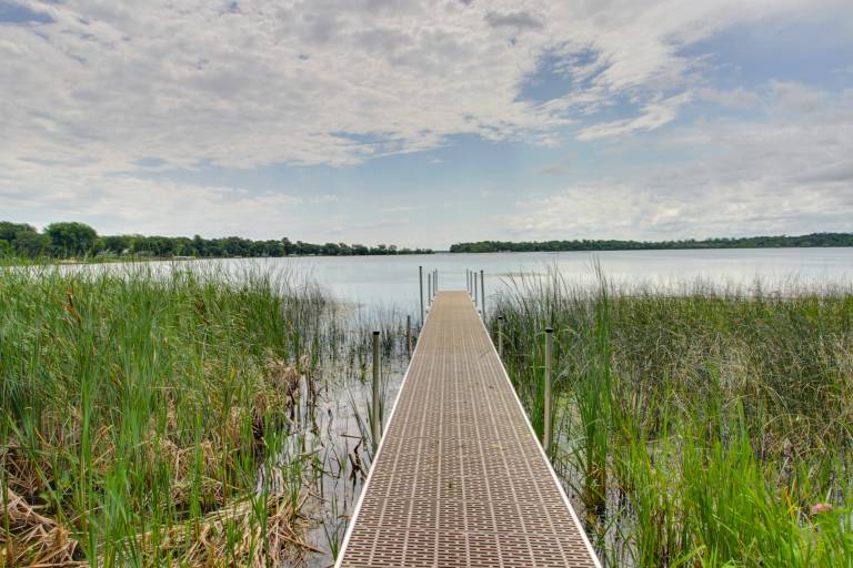 Pet Friendly Lakefront Home: Dock, Kayaks & More! — photo 4