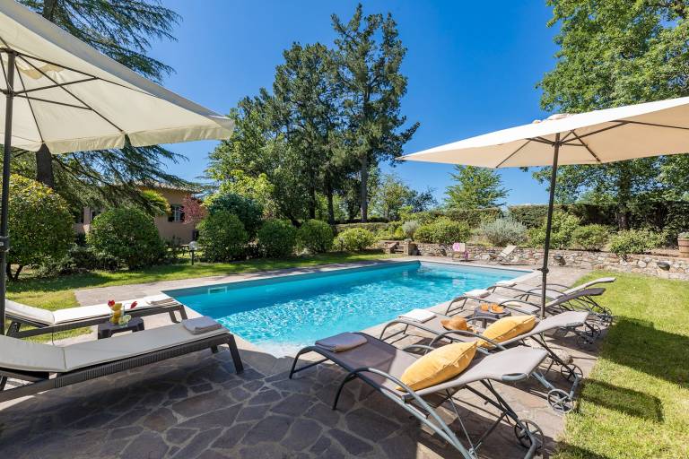Villa with barbecue, private pool & garden | Pool view | Perfect for remote work — photo 3