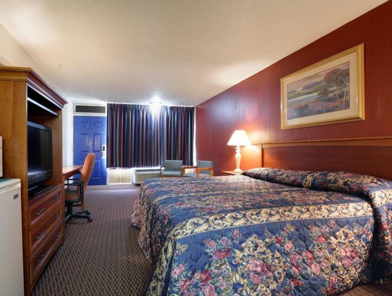 Americas Best Value Inn Weatherford, OK — photo 2