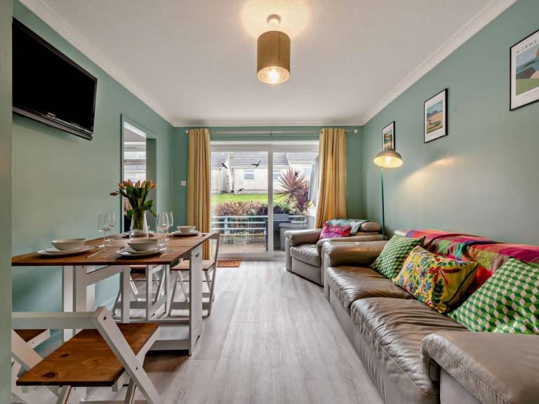 House with garden | Pet-friendly in Swansea