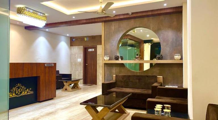Hotel Vrindavan Palace in Indore