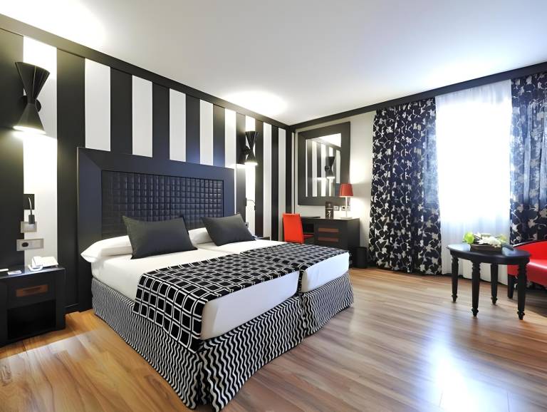 Salles Hotel Aeroport Girona