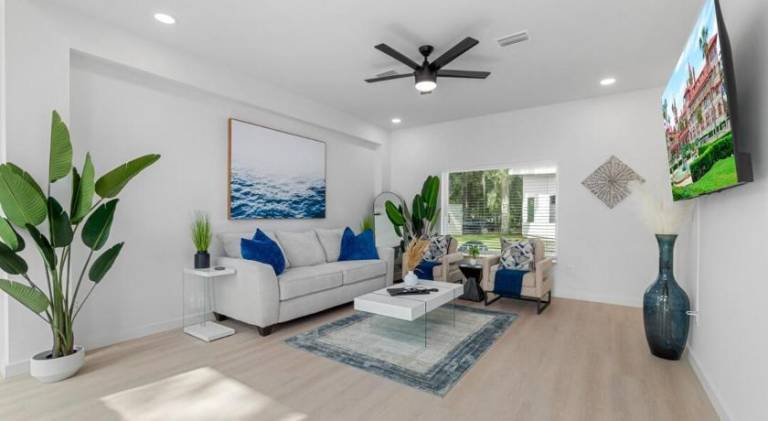Luxury Modern Comfort in Historic St Augustine — photo 2