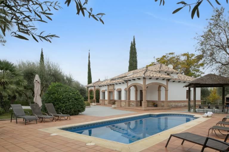 Villa 'Los Mellizos' with Private Pool, Wi-Fi and Air Conditioning in Ronda