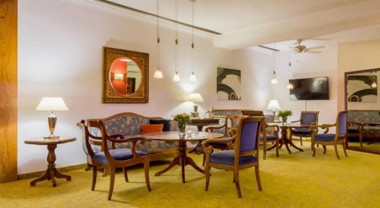 Central Hotel — photo 5