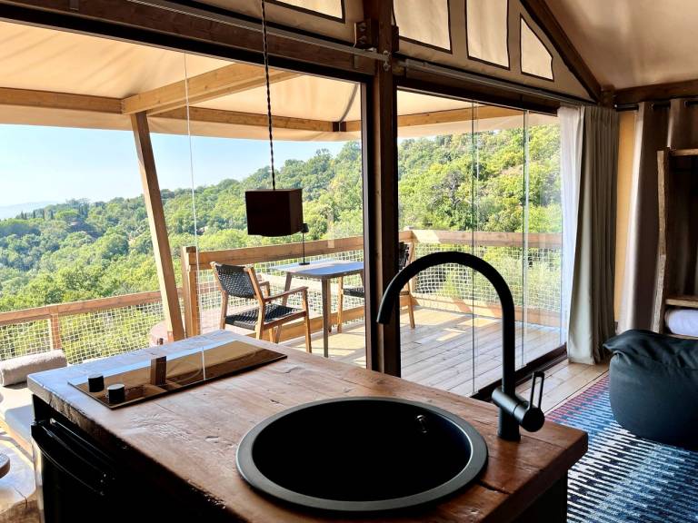 Luxury Tented Cabin with Jacuzzi and Beautiful Toscana Views in Italy — photo 3