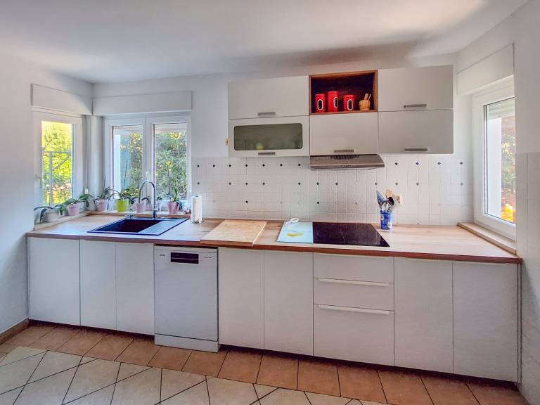 Fully equipped wonderful vacation home with private pool, garden & patio | Pets allowed — photo 5