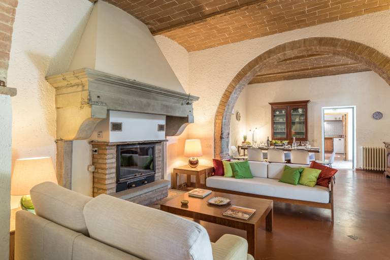 Villa with private pool, barbecue & garden | Pool view | Suitable for remote work — photo 3