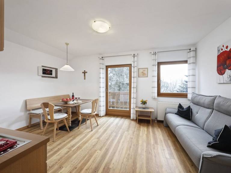 Ferienwohnung in Kuens für max. 4 Personen Ferienwohnung in Kuens für max. 4 Personen