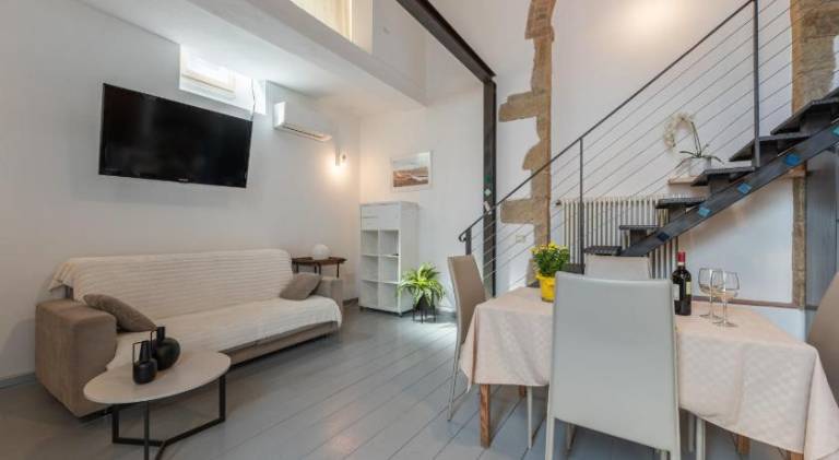 Pleasant house with pool, barbecue & yard | Pets allowed — photo 4