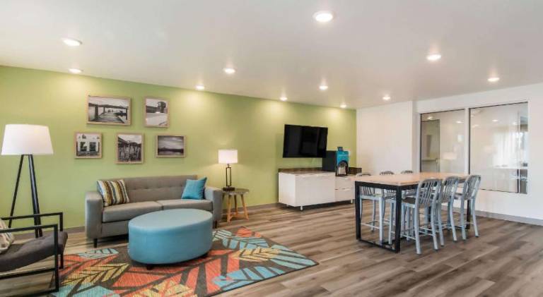 WoodSpring Suites Portland Vancouver — photo 4