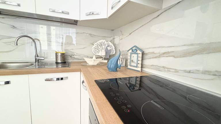 Family-friendly apartment with patio | Beach nearby | Dogs allowed — photo 5
