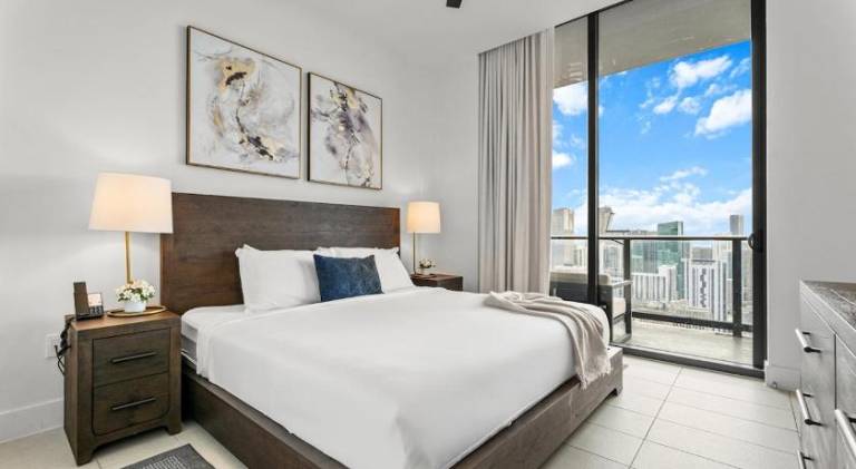 5108Great Penthouse, Bay view, in the heart of MIAMI in Miami, FL