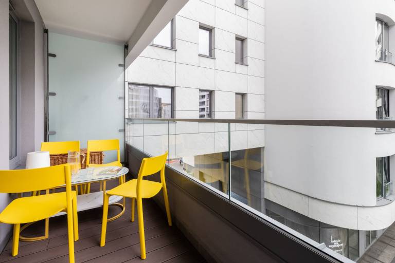 W adys awa IV 42 Atmospheric Studio Balcony — photo 4
