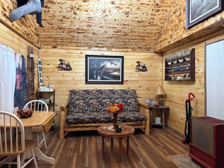 Cabin Galeton
