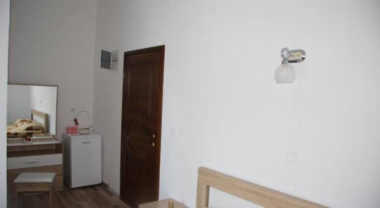 Kmetija  Virpazar
