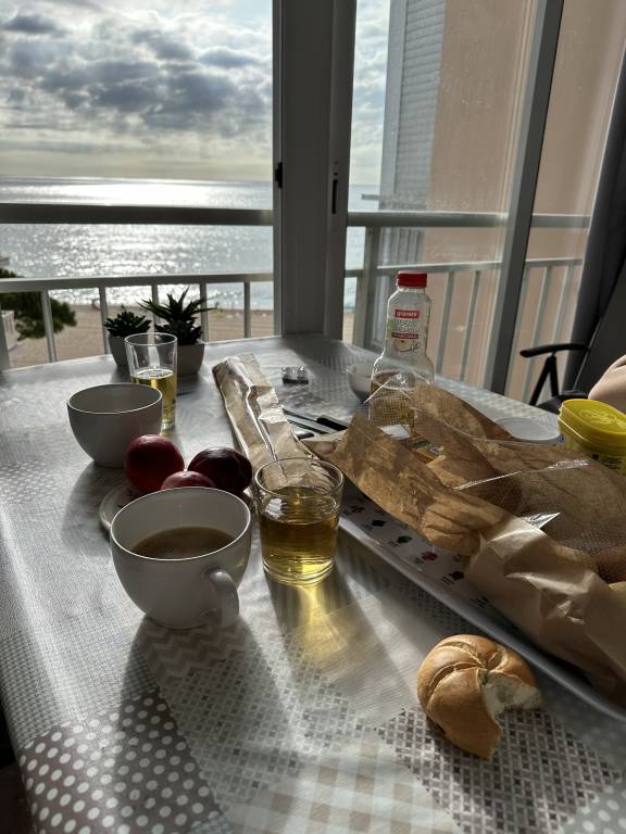 Family-oriented holiday apartment with patio | Beach view | Beach nearby | Pet-friendly — photo 2