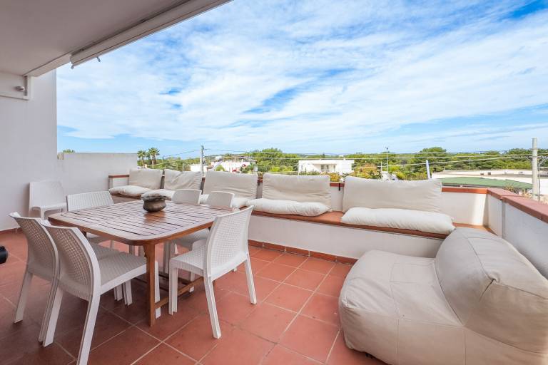 Villa 'Vacanze Serene' with Sea View, Wi-Fi, and Air Conditioning in Sannicola