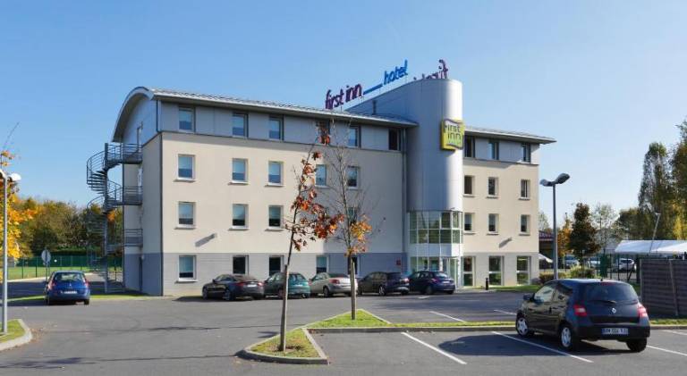 First Inn Hotel Paris Sud Les Ulis in Villejust