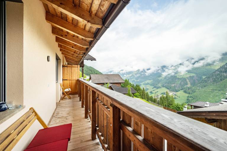 Apartment 'Mountainfarm Innertrein Natur' with Mountain View, Shared Garden and Wi-Fi — photo 3