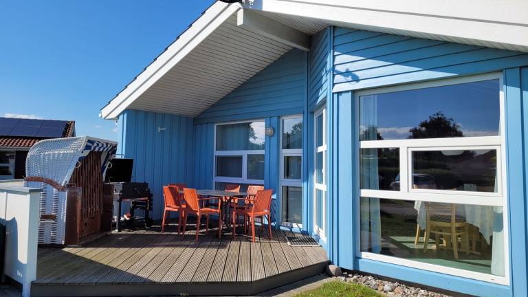 Wohlfühl-Ferienhaus für bis zu 6 Personen. Ca.100m vom Ostseestrand entfernt! in Rendsburg