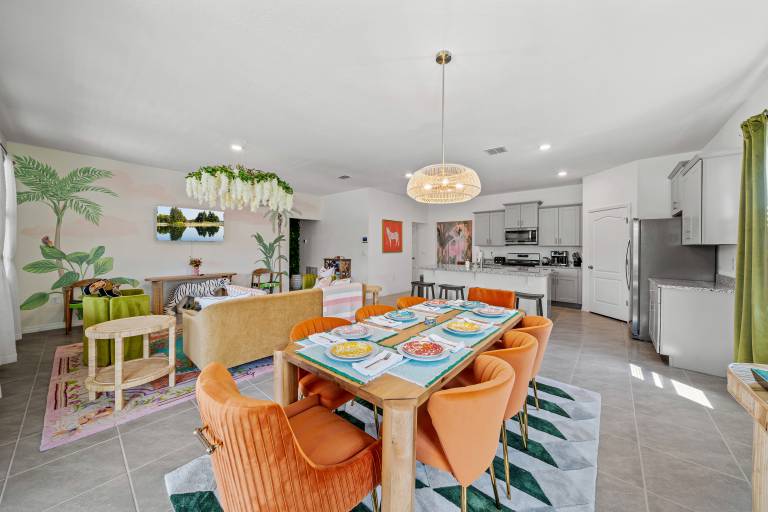 6bd Davenport Escape: Solterra Resort Vibrant BBQ Pool — photo 4