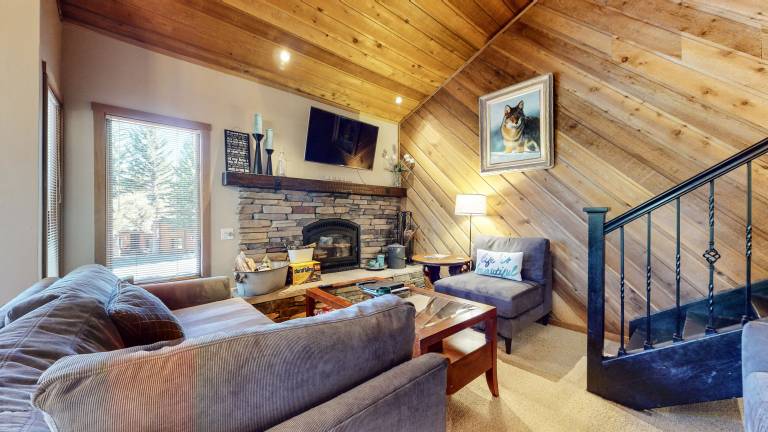 Condo with heated pool, jacuzzi & barbeque — photo 4