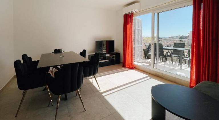 Nice holiday apartment with terrace | Near Promenade des Anglais | Next to the beach | Pets allowed — photo 3