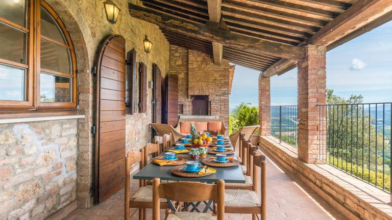 Villa with yard, private pool & patio — photo 3