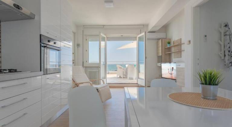 Holiday apartment with patio | Next to the beach | Pet-friendly — photo 3