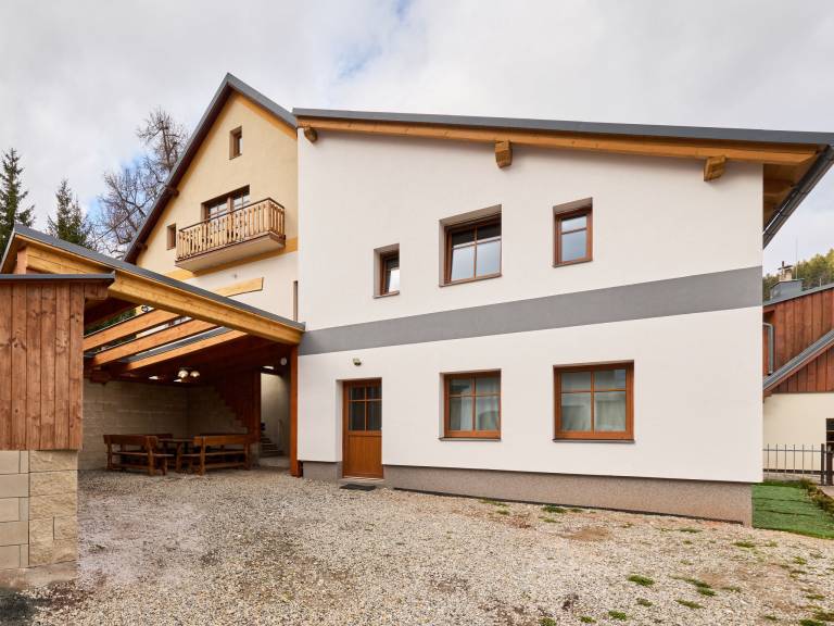 House  Černý Důl
