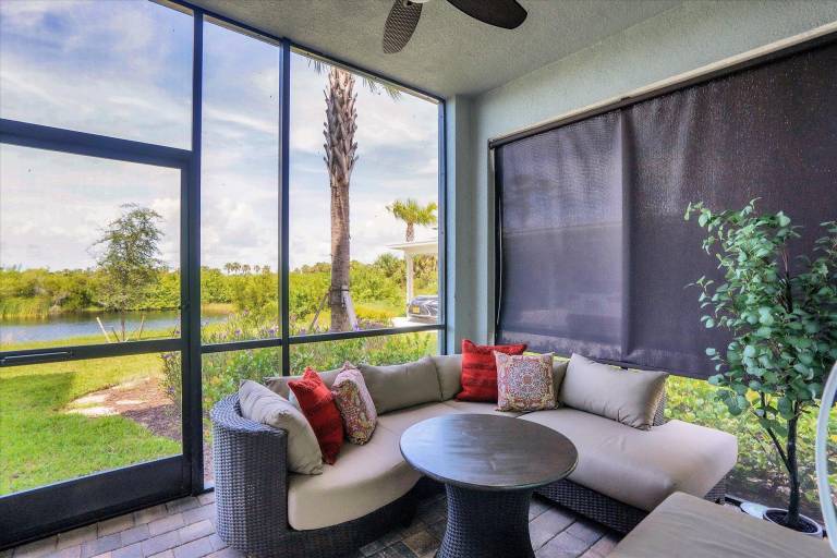 Ample villa with terrace | Good for workation | Pets are welcome in Punta Gorda, FL