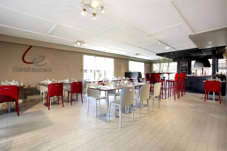 Campanile Calais Hotel — photo 4
