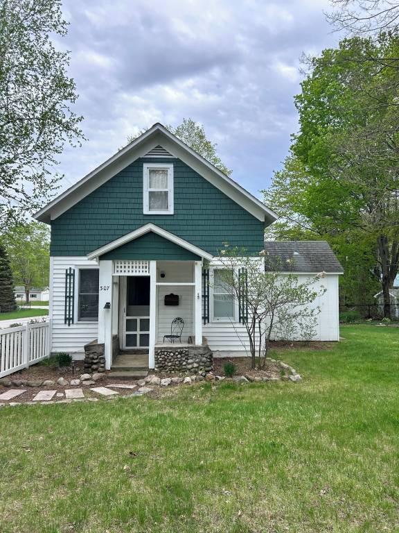 House Lake Leelanau