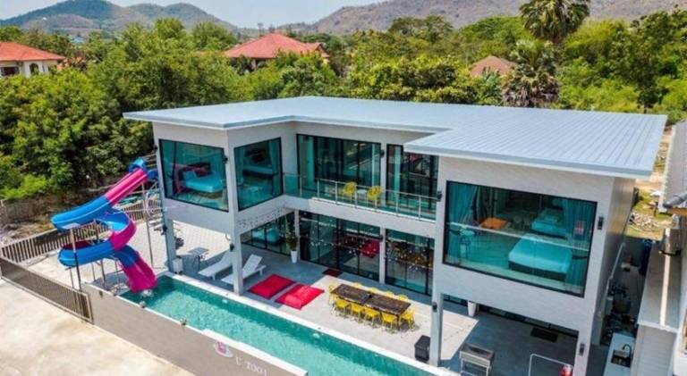 Villa with pool & jacuzzi | Pets are welcome in Hua Hin