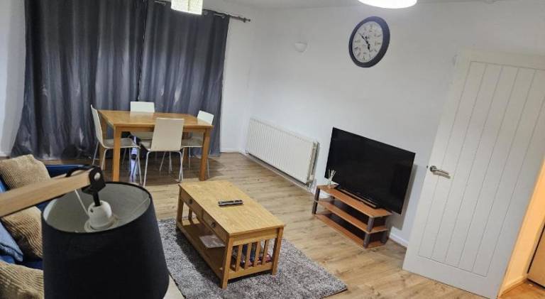 Apartment with 2 rooms for 5 persons in Birmingham