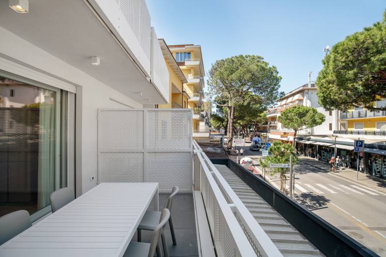 Charming rental apartment with terrace | City view | Next to the beach | Dogs allowed — photo 3