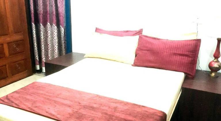 Bed and breakfast Qazipur Khurd