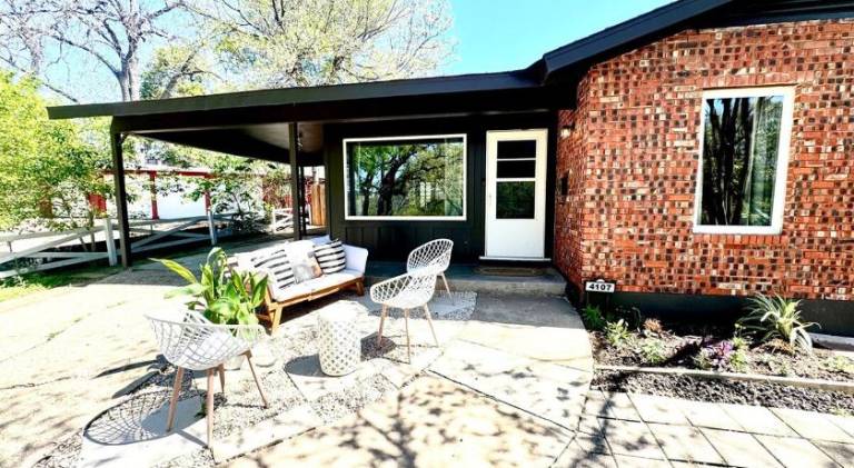 House with 1 room for 6 persons in Austin, TX