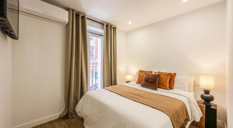 Holiday apartment | Close to Royal Palace of Madrid in Madrid