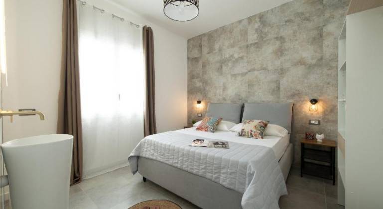 Villa with pool — photo 2