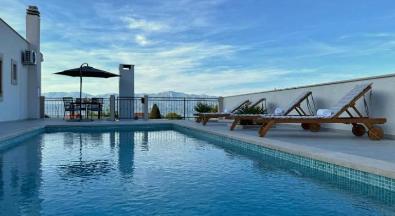 Apartment with pool | Pets are welcome — photo 4