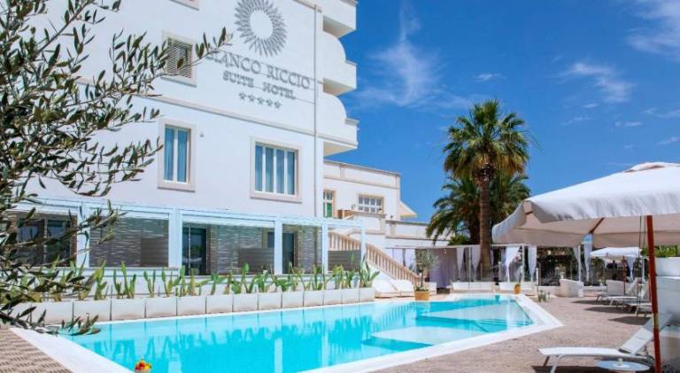 Bianco Riccio Suite Hotel in Fasano