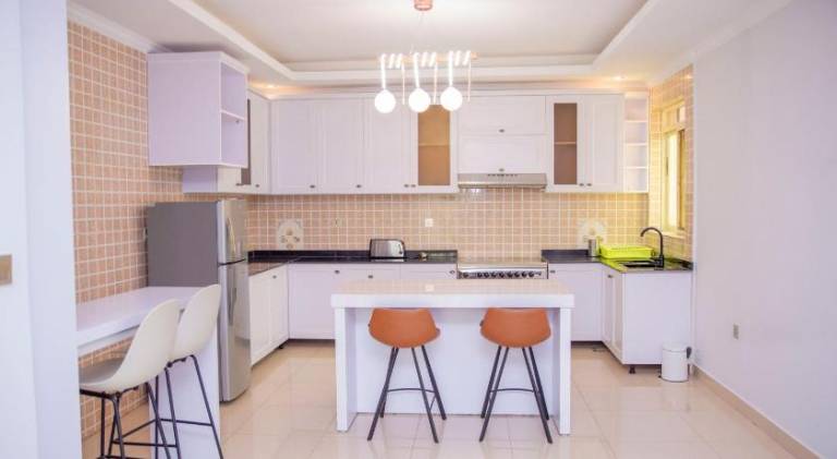 Beautiful serviced apartment with sauna, terrace & yard | Pets are welcome — photo 5